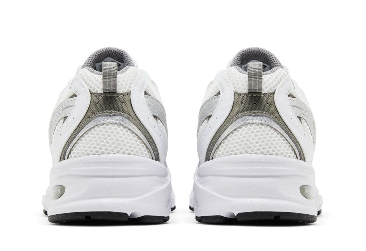 530 White Silver Metallic