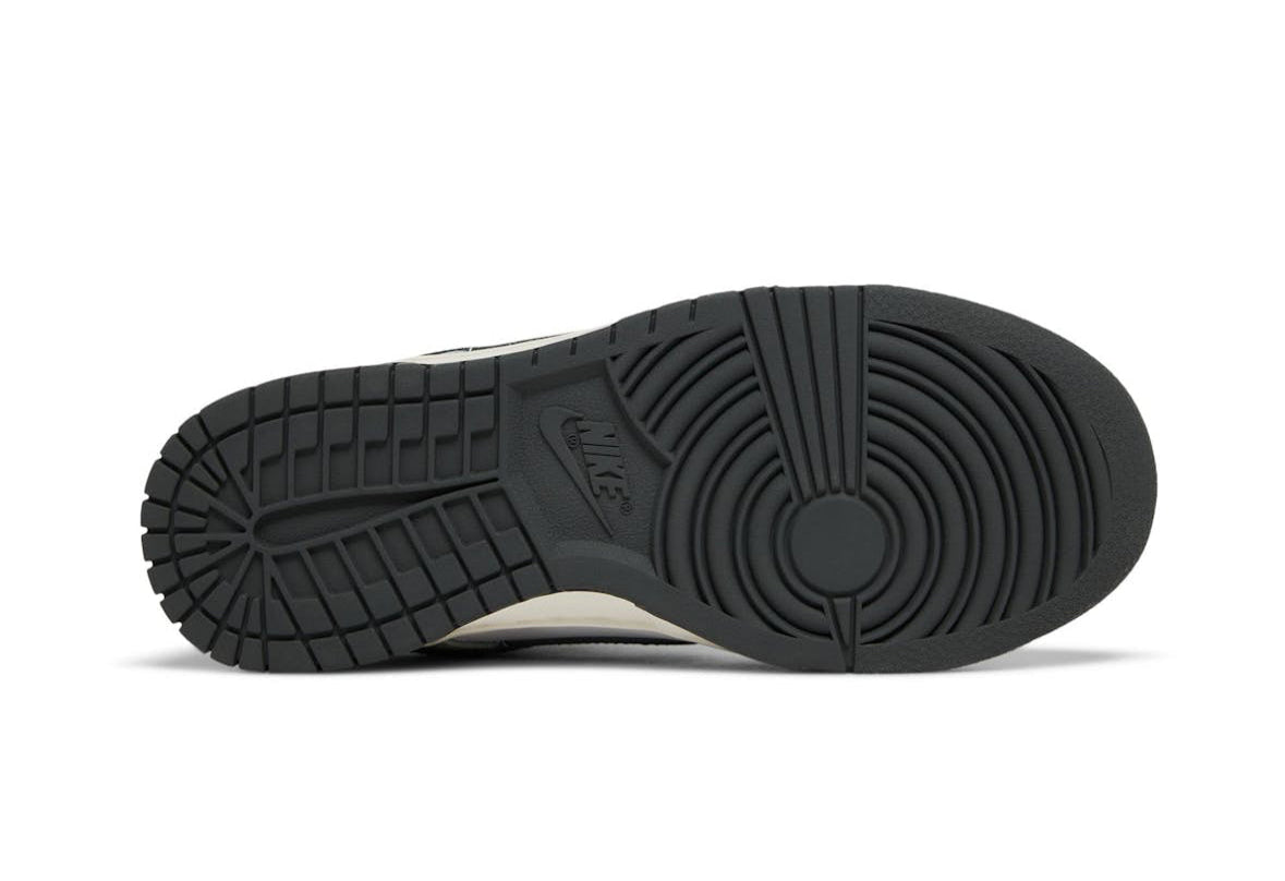 Dunk Low Light Smoke Grey