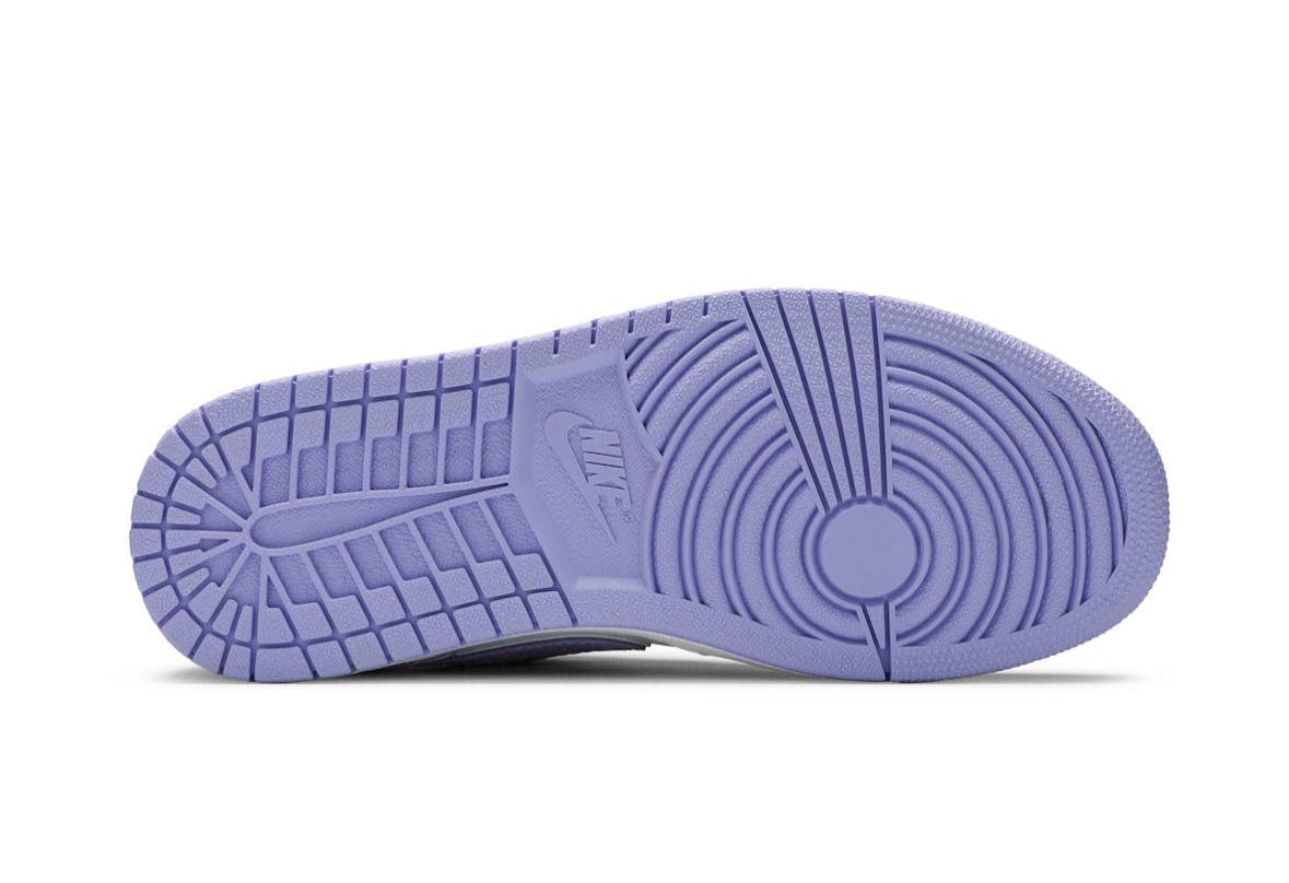 Jordan 1 Low SE Arctic Punch