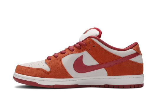SB Dunk Low Pro Dark Russet