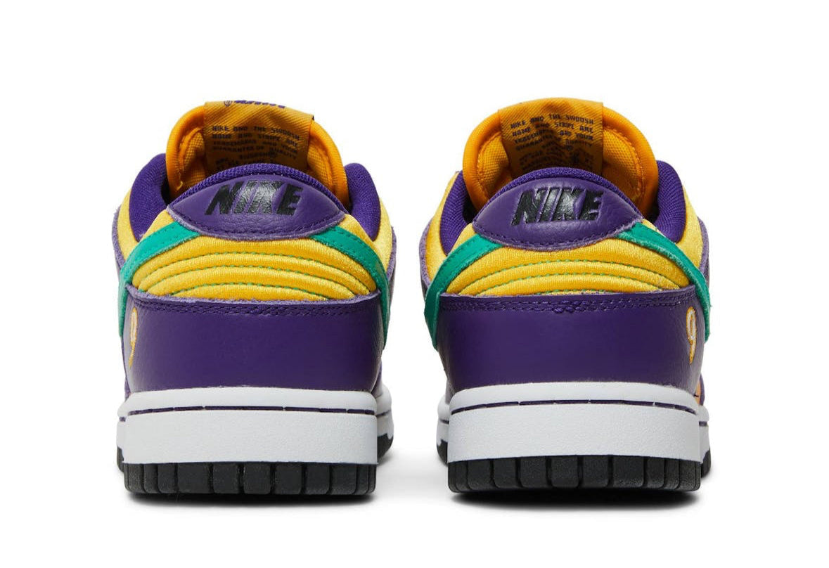 Dunk Low Sparks
