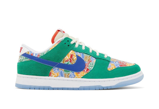 Dunk Low Foam Finger