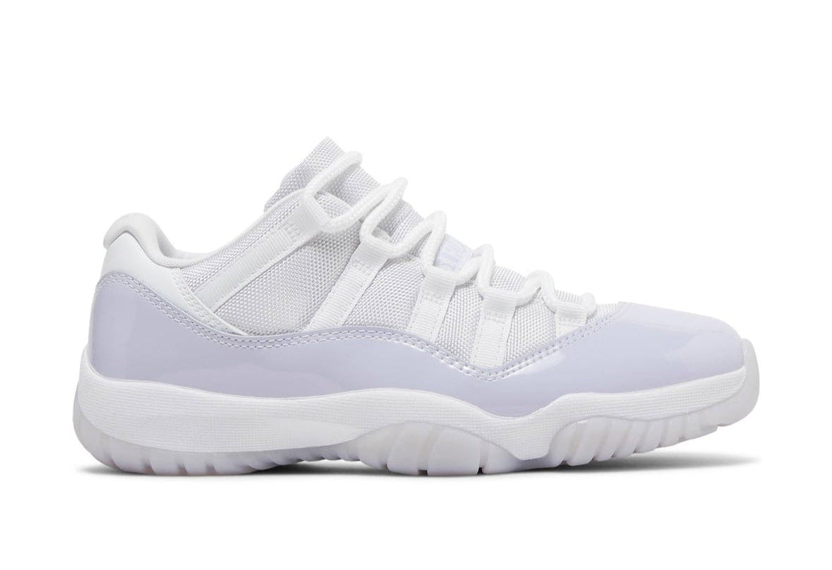Jordan 11 Low Pure Violet