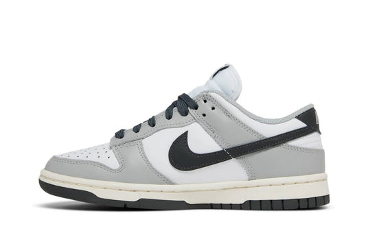 Dunk Low Light Smoke Grey