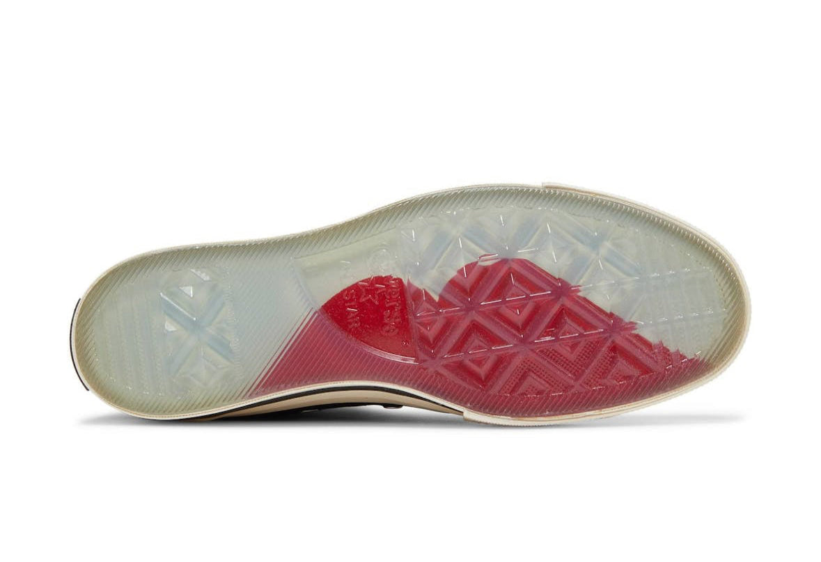 Chuck 70 Embroidered Lips High Black