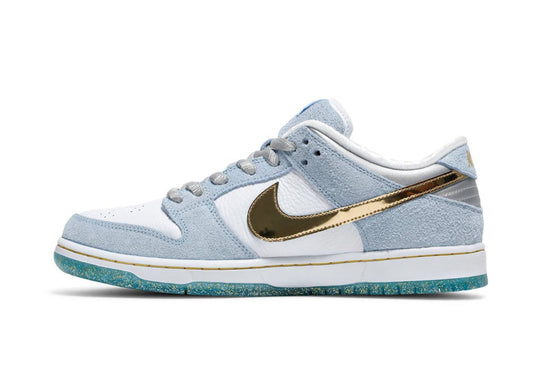 SB Dunk Low Holiday Special