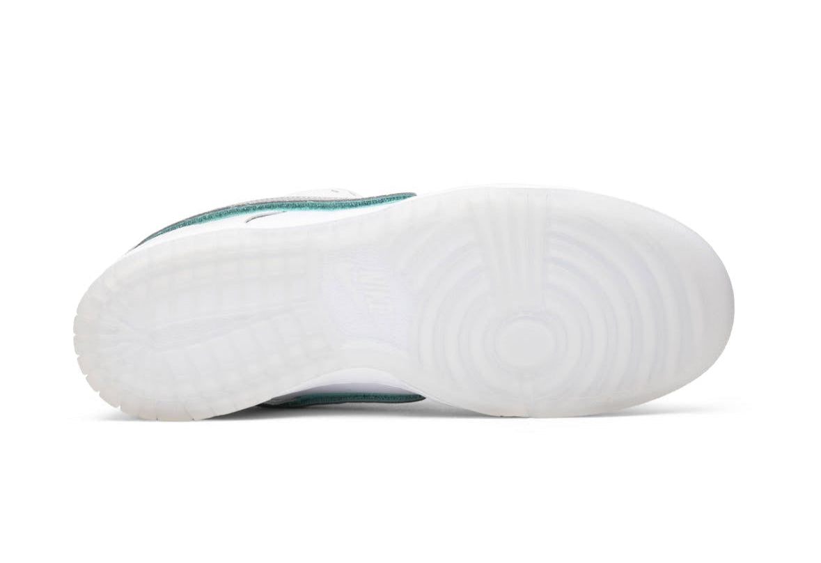 SB Dunk Low Pro White Diamond