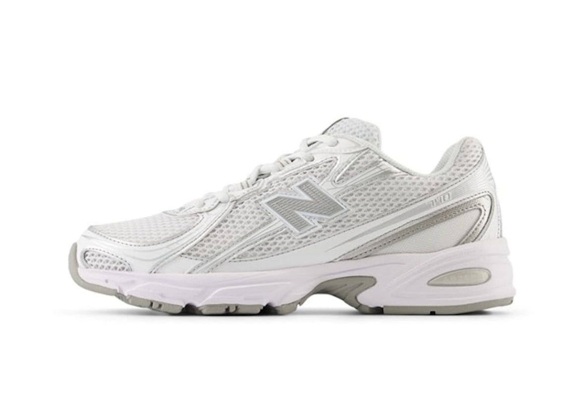 740 WM2 Triple White