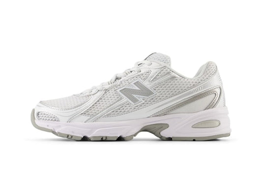 740 WM2 Triple White