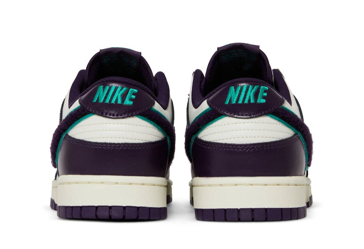 Dunk Low Chenille Swoosh Sail Grand Purple