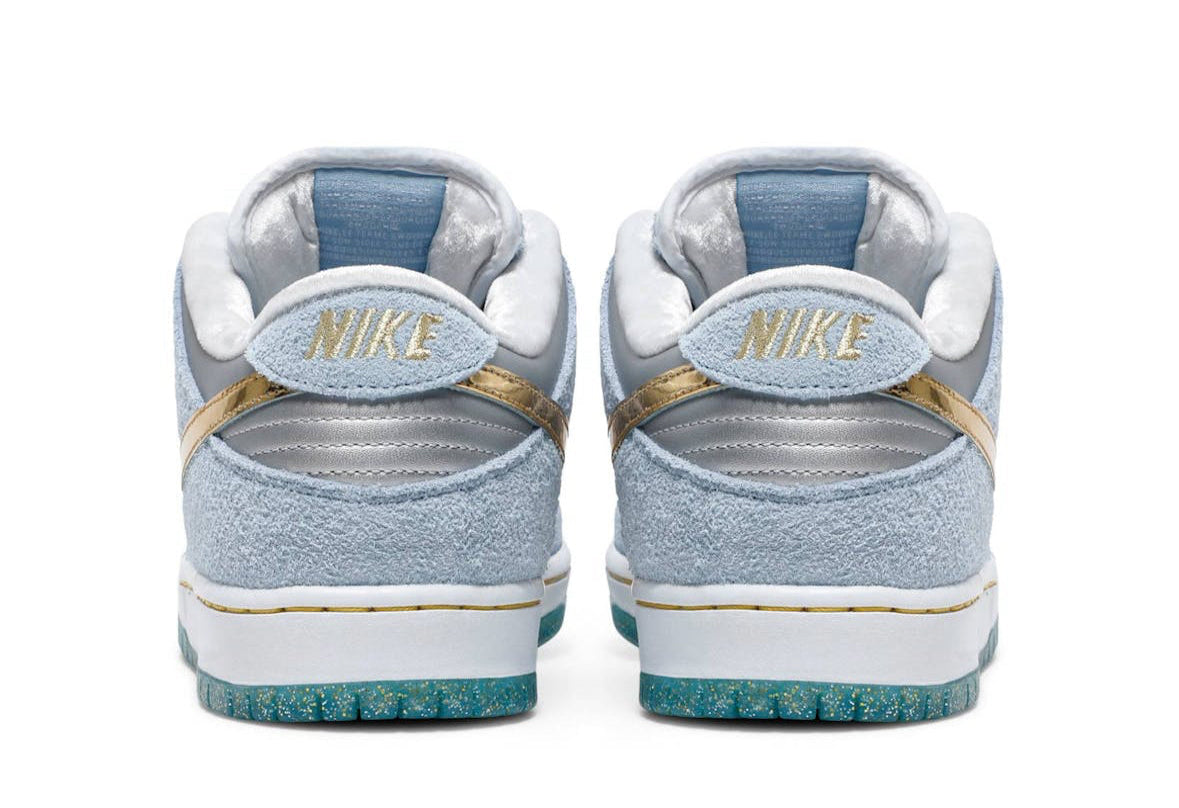 SB Dunk Low Holiday Special