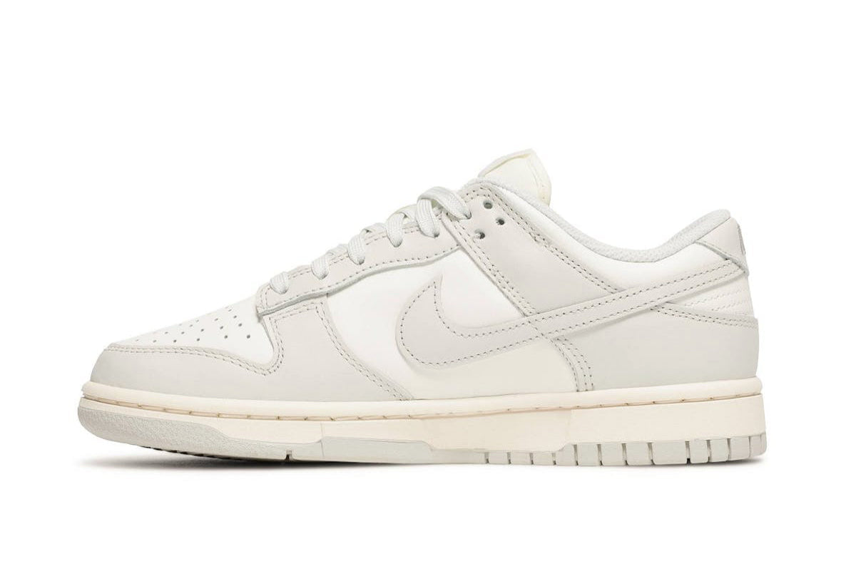Dunk Low Light Bone