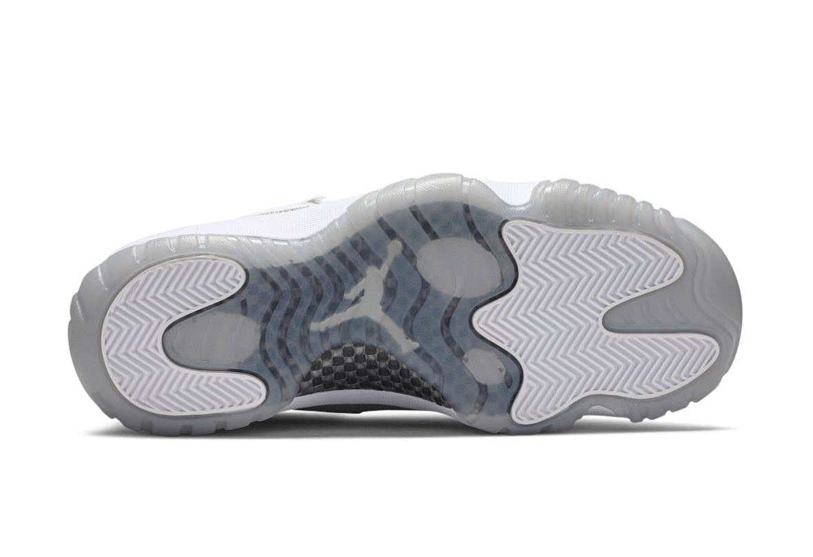 Jordan 11 Retro Vast Grey