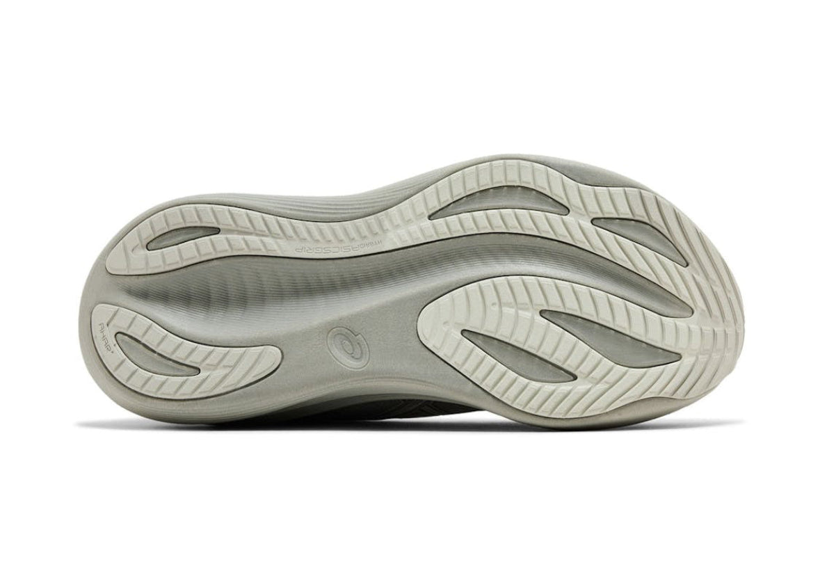 Gel-Nimbus 27 Seal Grey