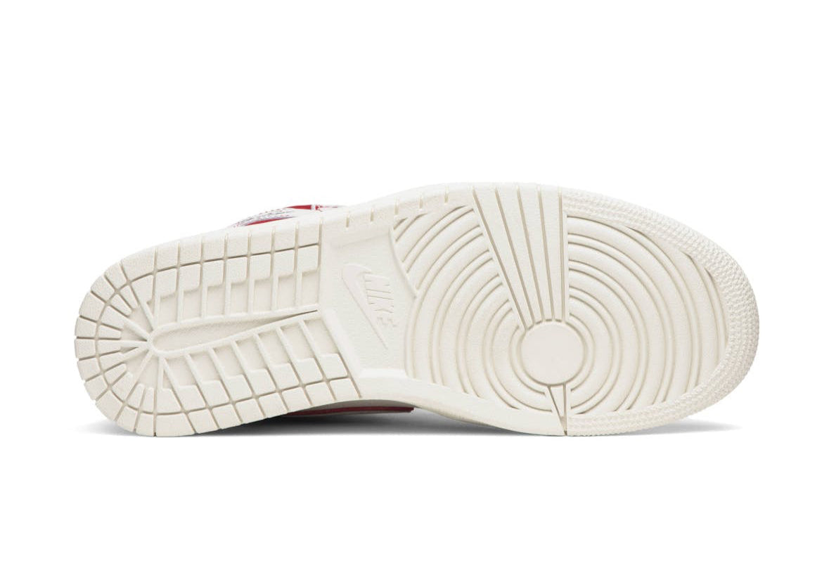 Jordan 1 Retro High OG Phantom