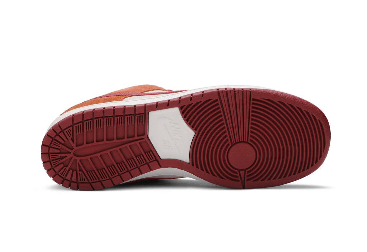 SB Dunk Low Pro Dark Russet