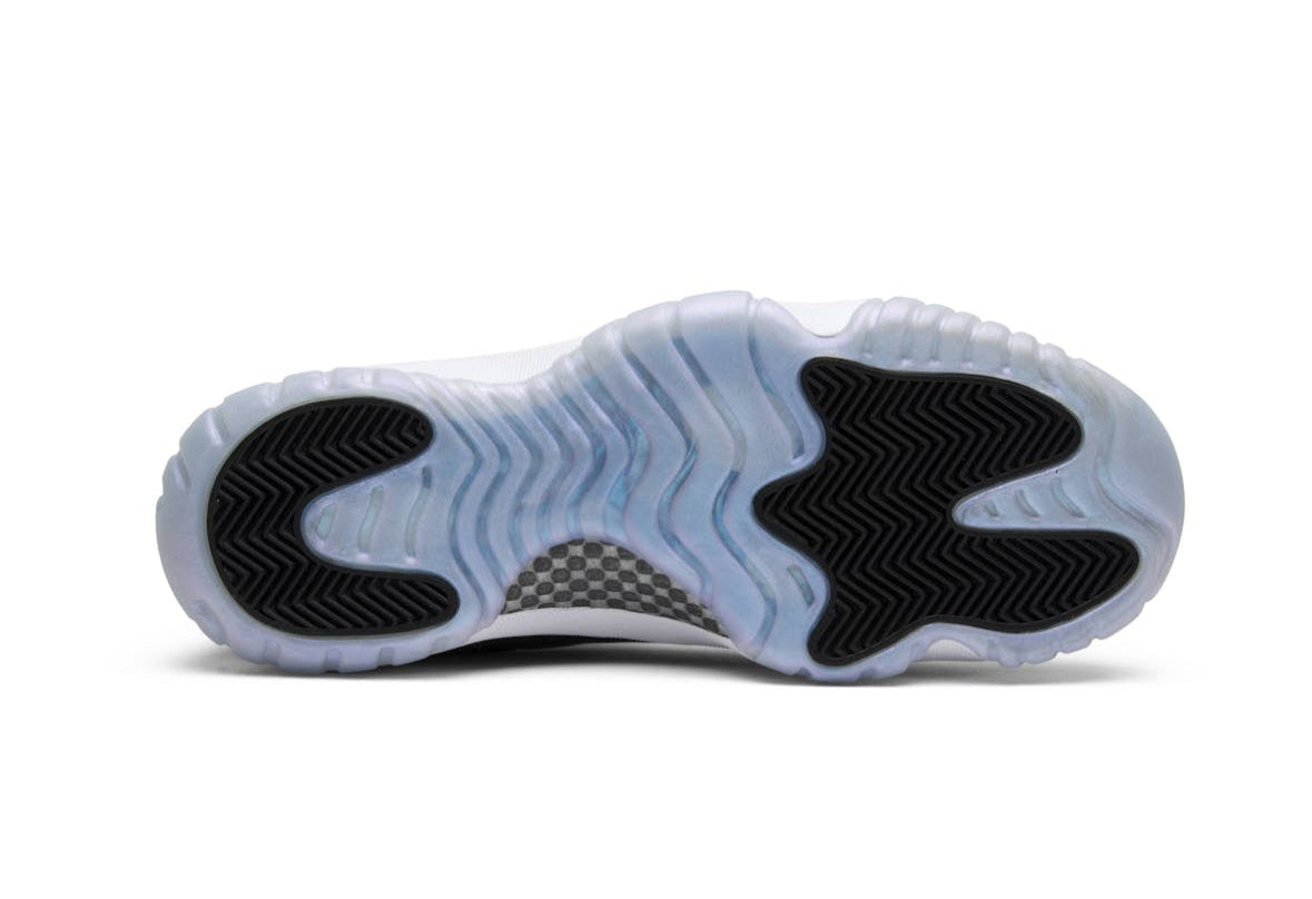 Jordan 11 Retro Low Emerald