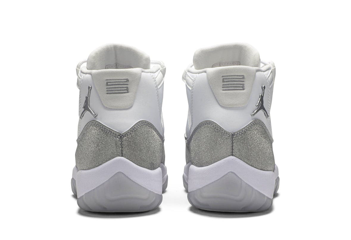 Jordan 11 Retro Vast Grey