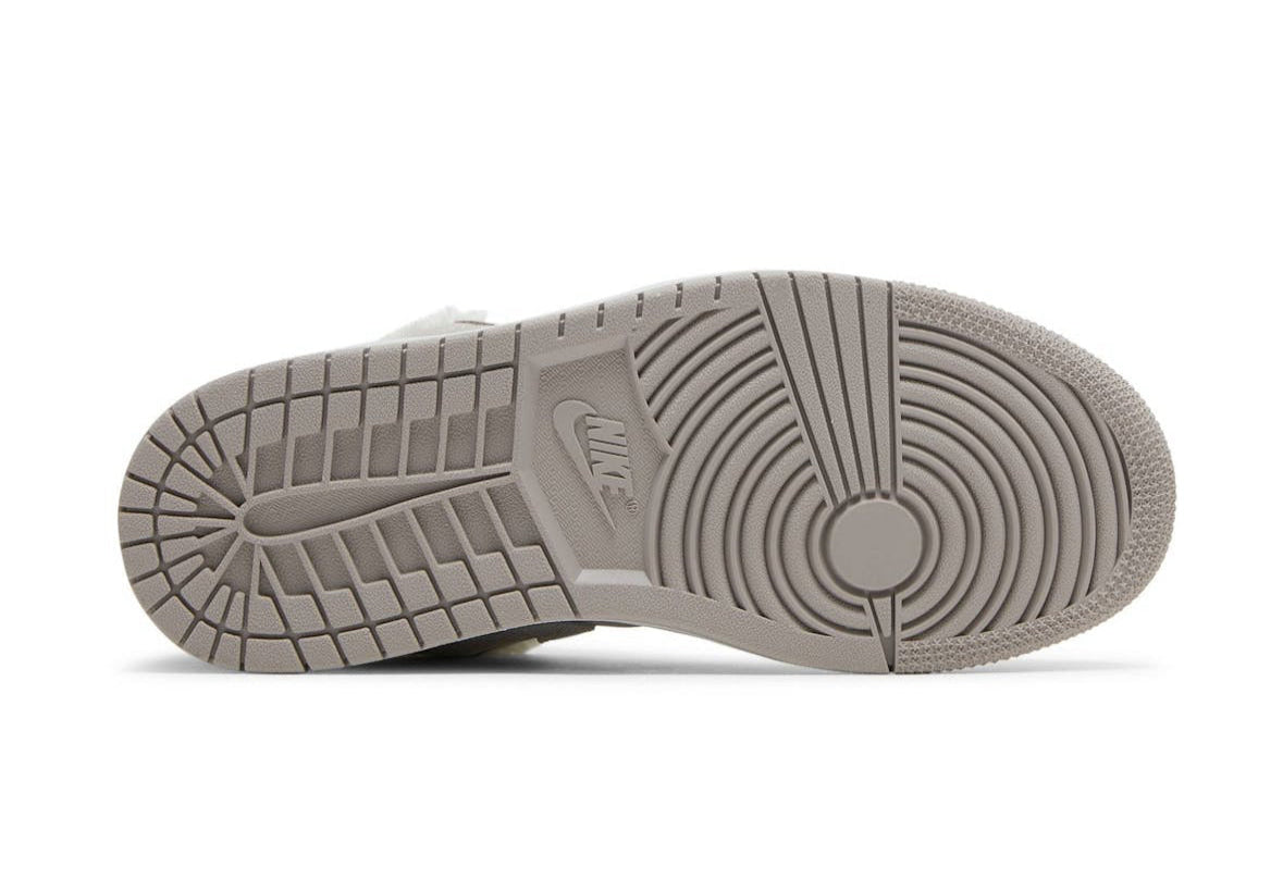 Jordan 1 Low SE Sherpa Fleece