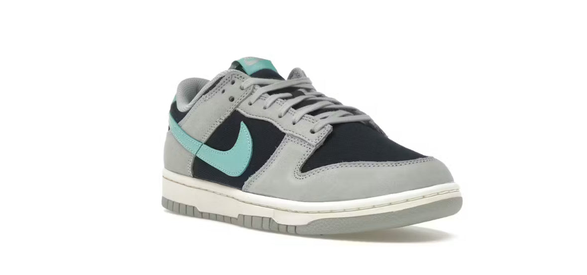 Nike Dunk Low PRM Dark Obsidian Green Frost