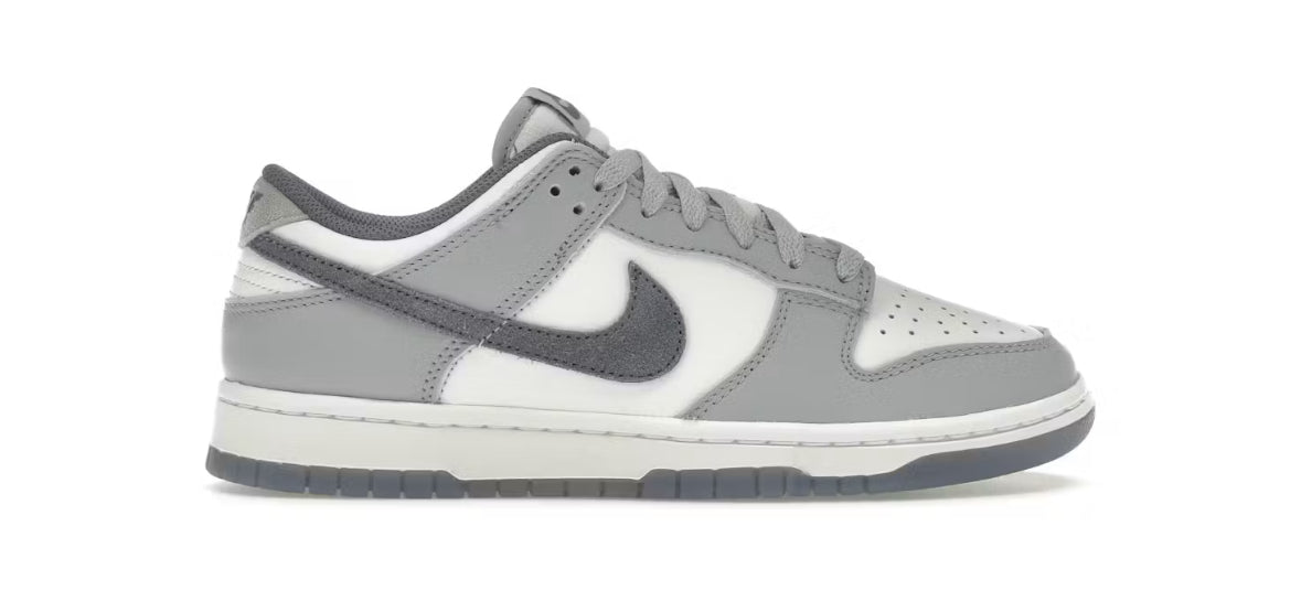 Nike Dunk Low SE Light Carbon