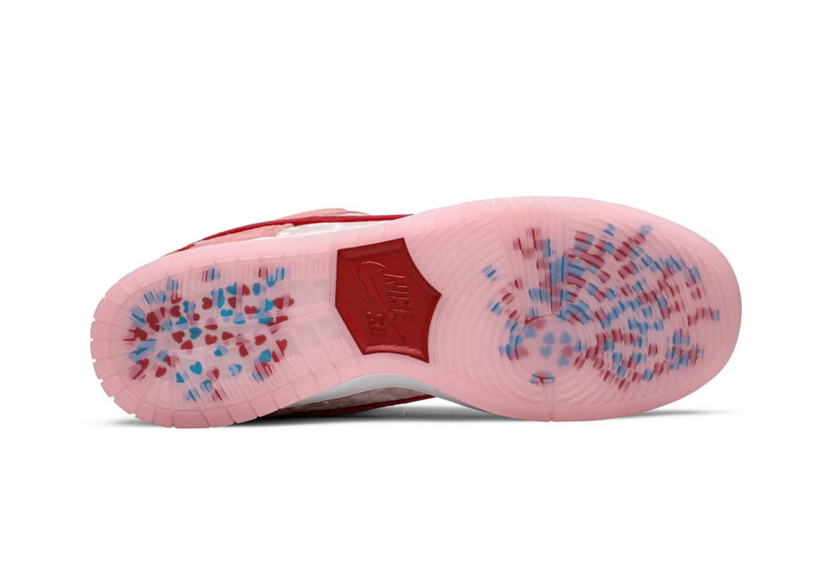 SB Dunk Low Valentines Day