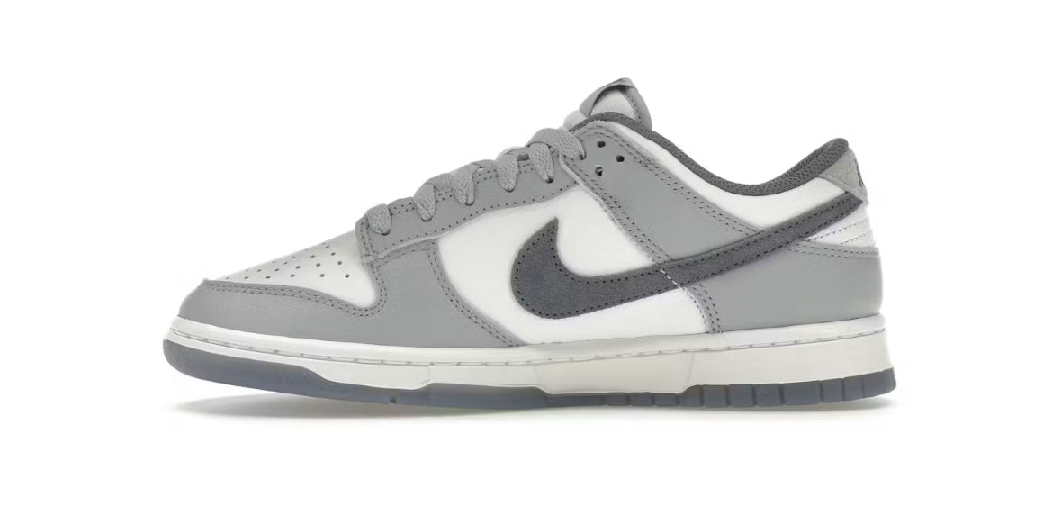 Nike Dunk Low SE Light Carbon