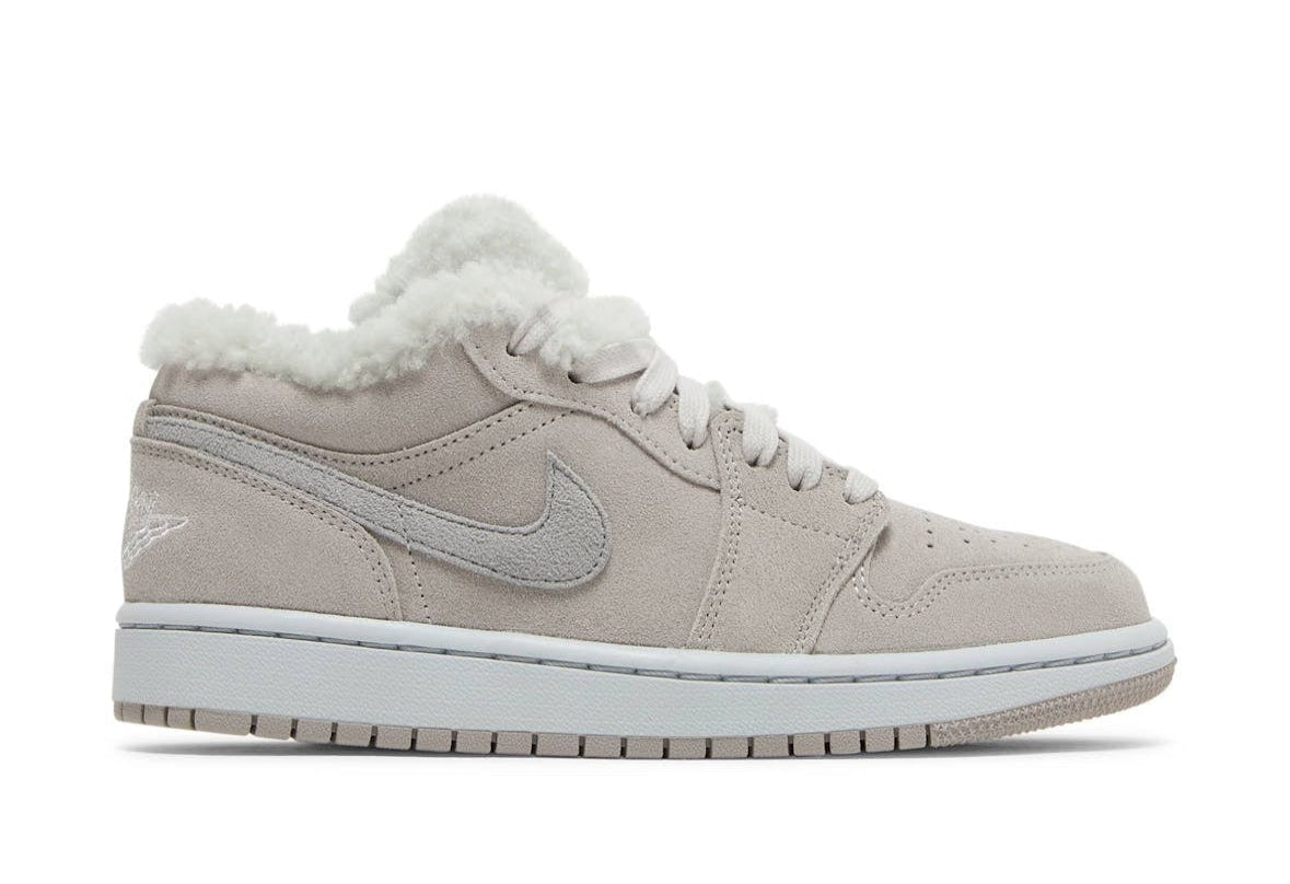 Jordan 1 Low SE Sherpa Fleece