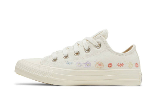 Chuck Taylor All Star Low Embroidered Floral Egret