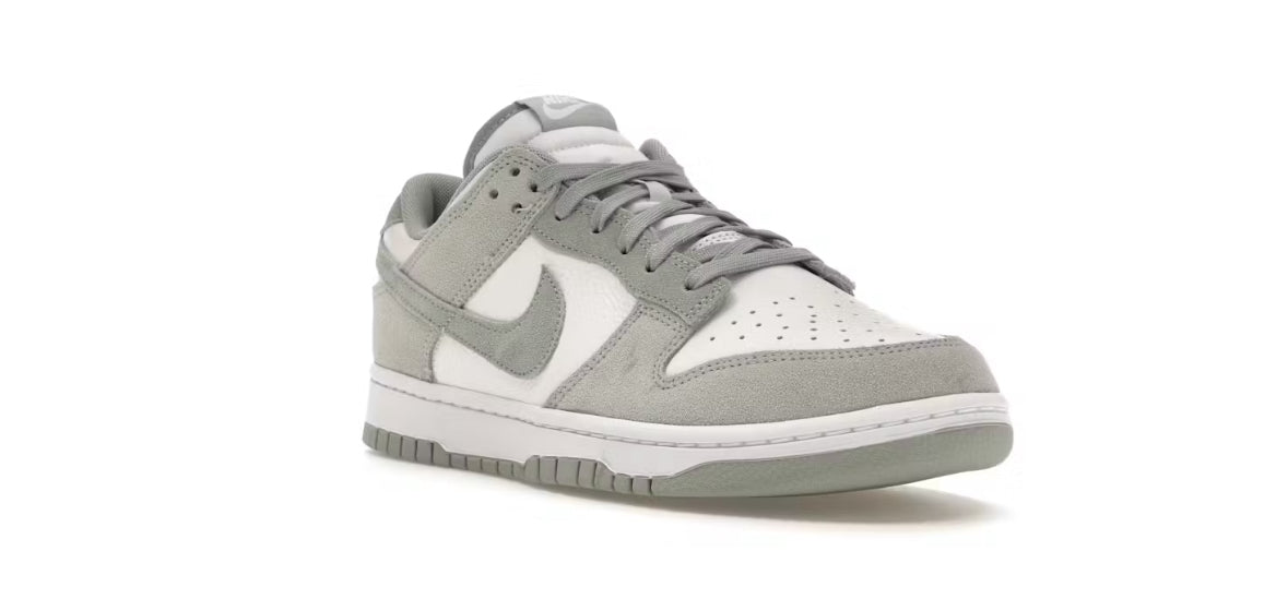 Nike Dunk Low SE Light Pumice