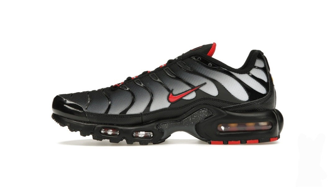 Nike Air Max Plus Black Gradient Red