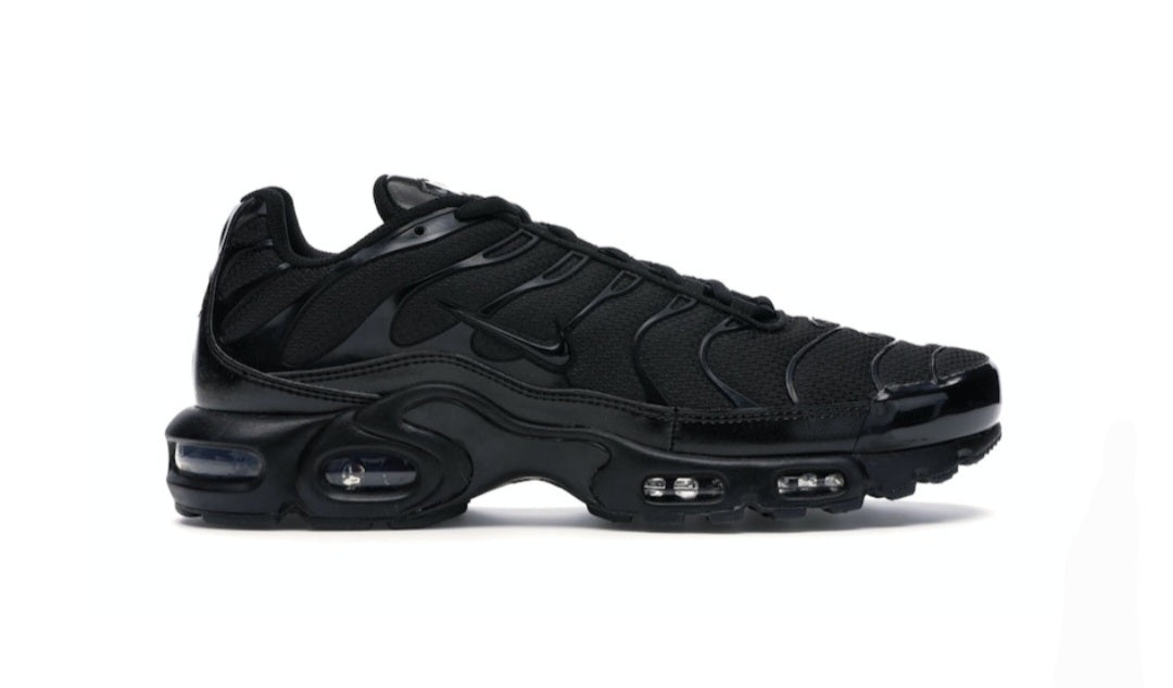 Nike Air Max Plus Triple Black