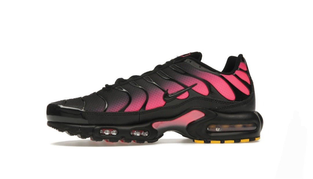 Nike Air Max Plus Black Laser Fuchsia