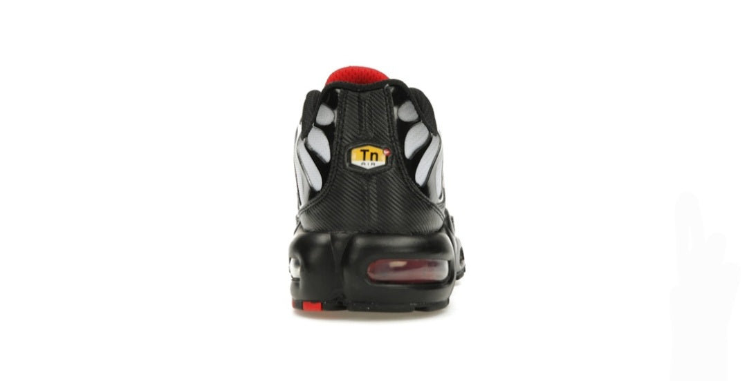 Nike Air Max Plus Black Gradient Red