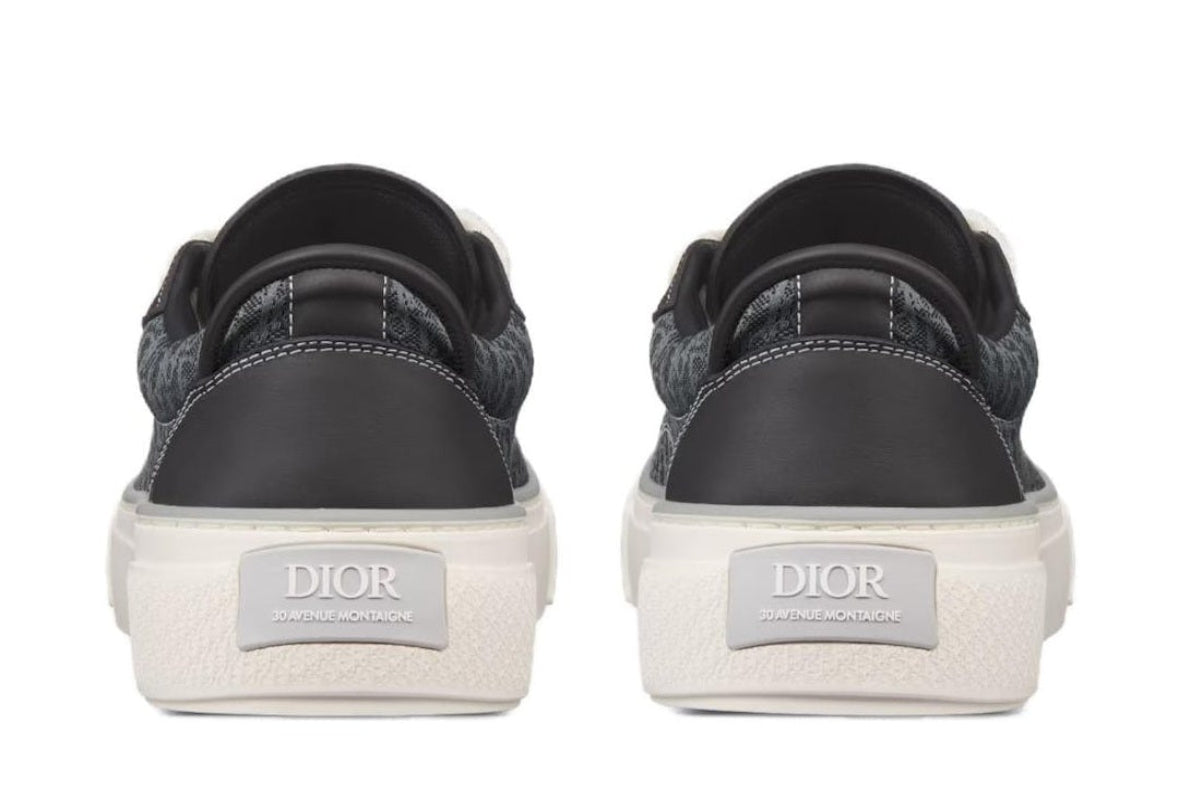 B33 Oblique Black